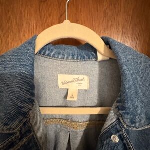 Universal Thread Medium Blue Denim Trucker Jacket